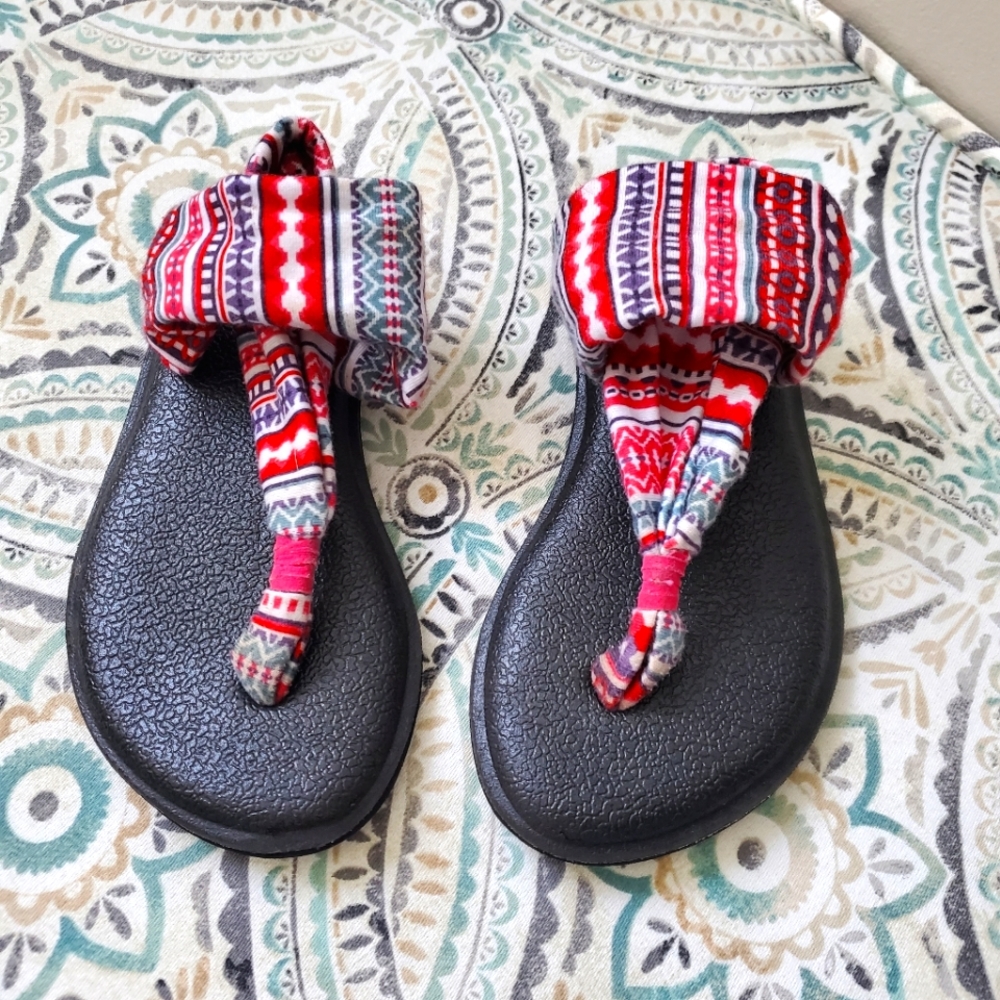 Sanuk Yoga Sling Sandals for little kids 9-10